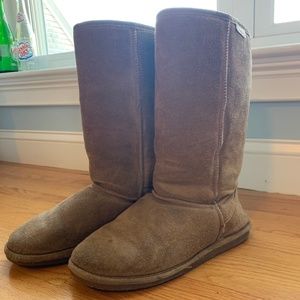 Bearpaw Ugg like boots